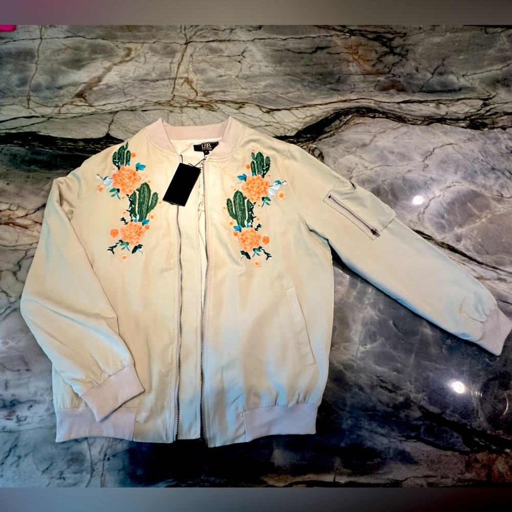 Cream w/ floral details light weight jacket. Lucky & Blessed brand - size small